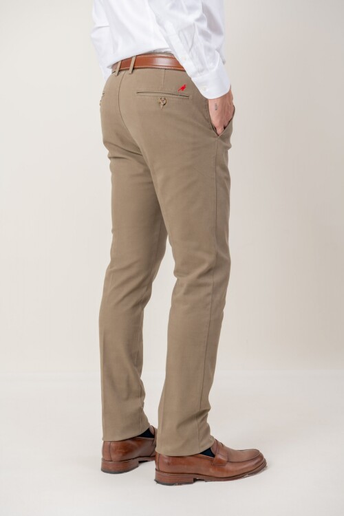 Pantalón Cotton Twill Tostado