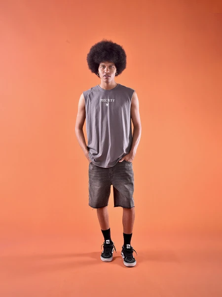 MUSCULOSA MICKEY ON POINT GRIS OSCURO