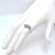 Anillo en oro blanco 18K con brillantes Anillo en oro blanco 18K con brillantes