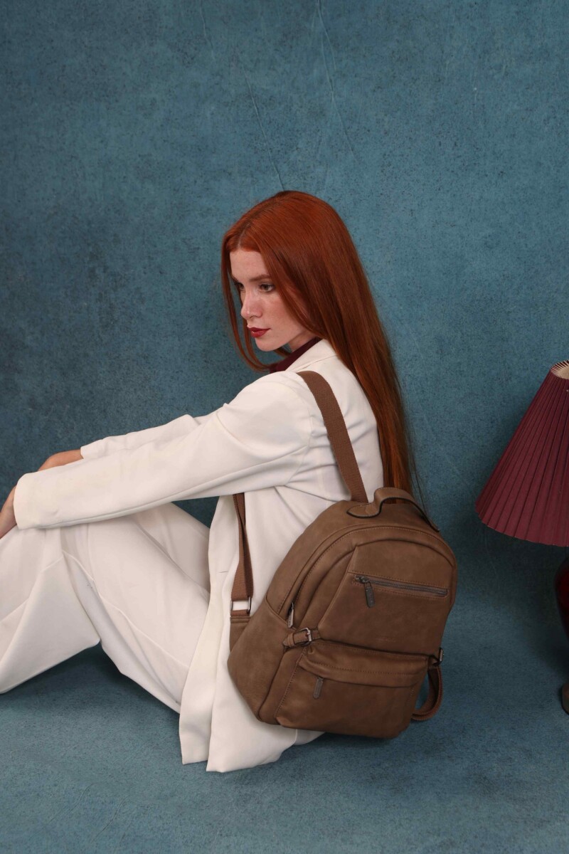 MOCHILA GERANIO - TOPO 