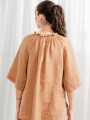 Blusa Leontina Camel