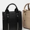 Cartera de Mano Oak en Efecto Cuero Liso Negro