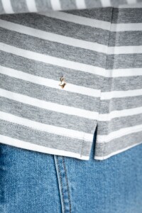 Remera Algodón Elastano Rayada Gris Melange