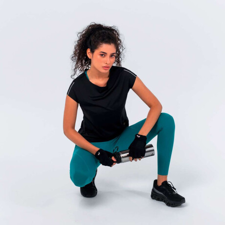 Remera Claud de Mujer negro