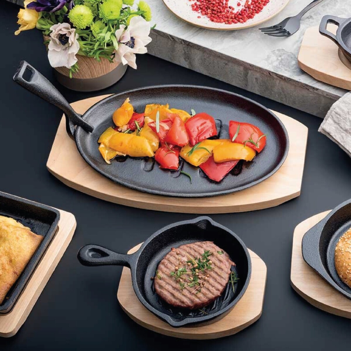 Plancha Grill Oval de Hierro y Base de Madera 