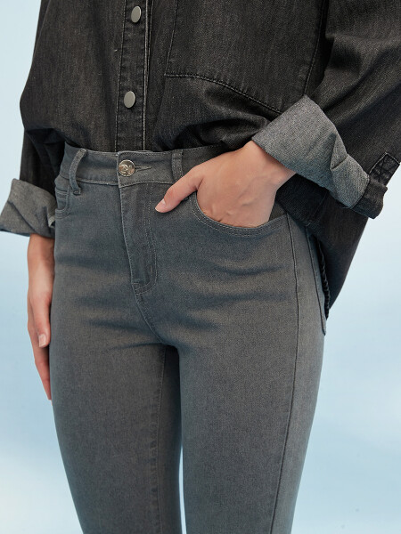 JEAN CADIZ SKINNY GRIS CLARO