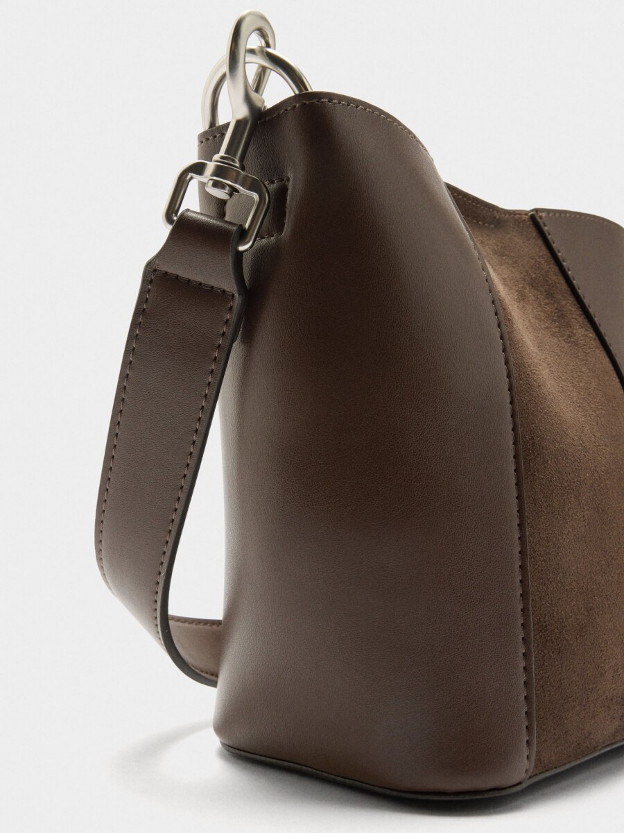 Bolso Bombonera Contraste De Texturas marron