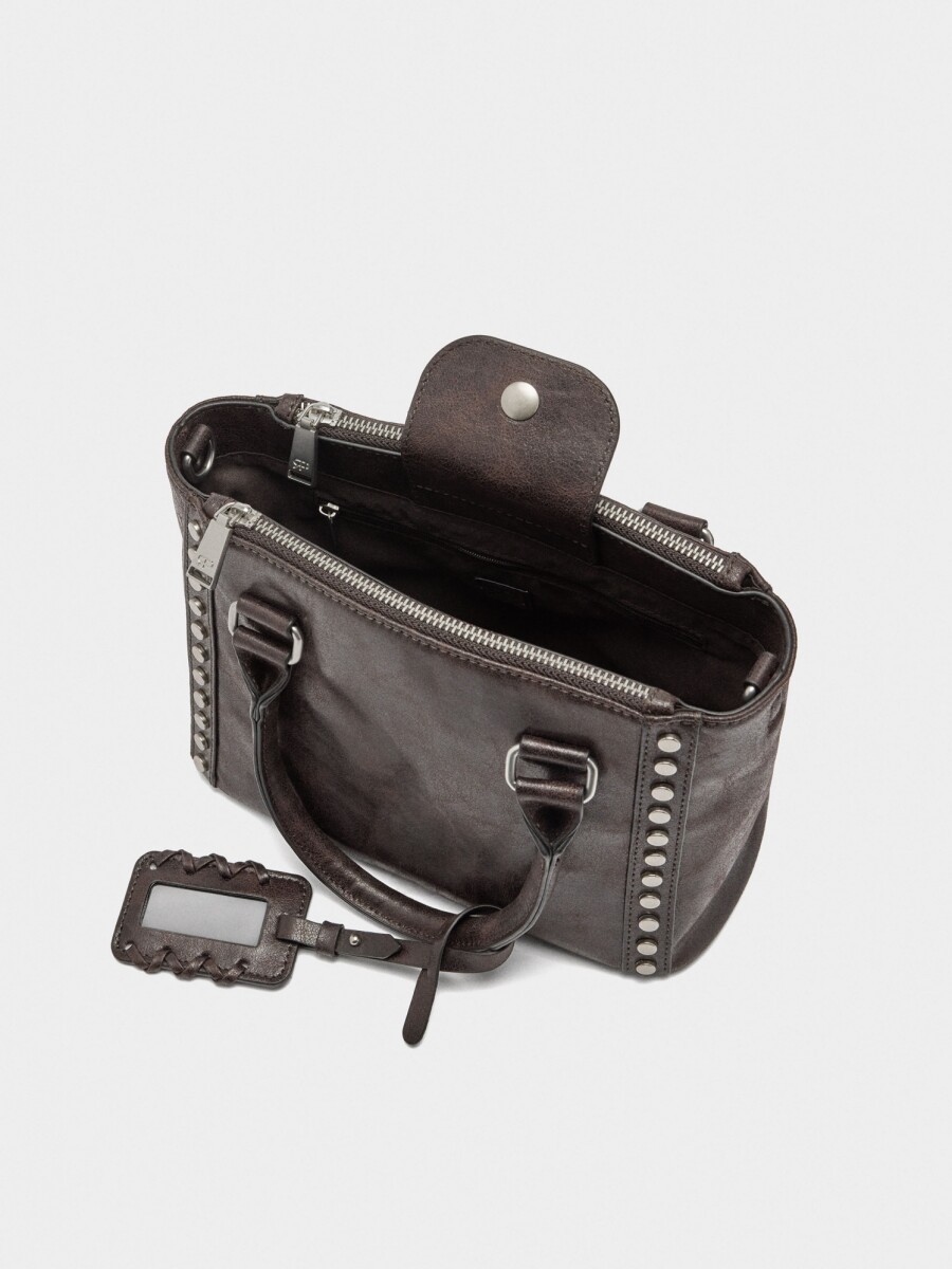 Bolso Tote Con Tachuelas marron