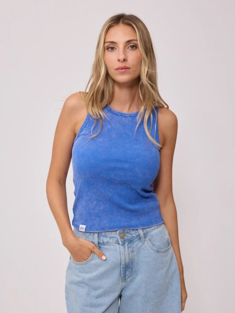 MUSCULOSA RUSTY NAIRA - CELESTE 