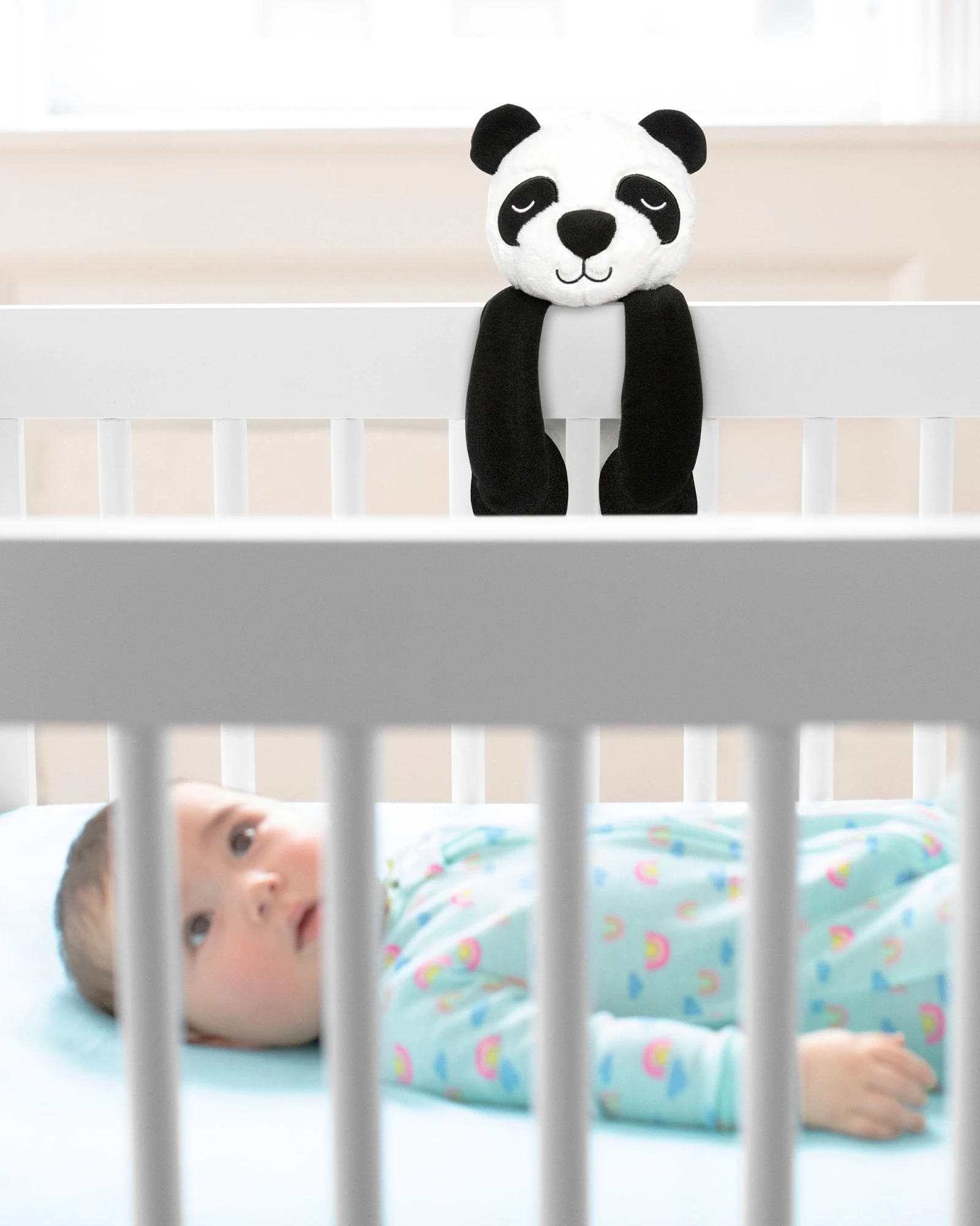 Peluche arrullador con activación por llanto, diseño panda Peluche arrullador con activación por llanto, diseño panda