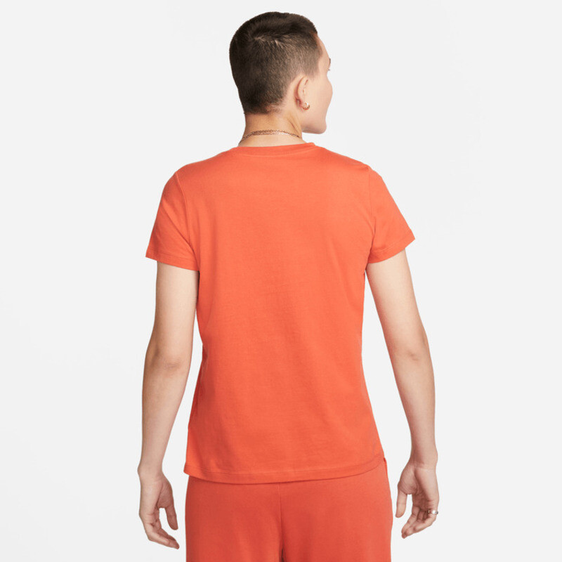 Remera NIKE W NSW CLUB de Mujer - DN2393-861 Naranja