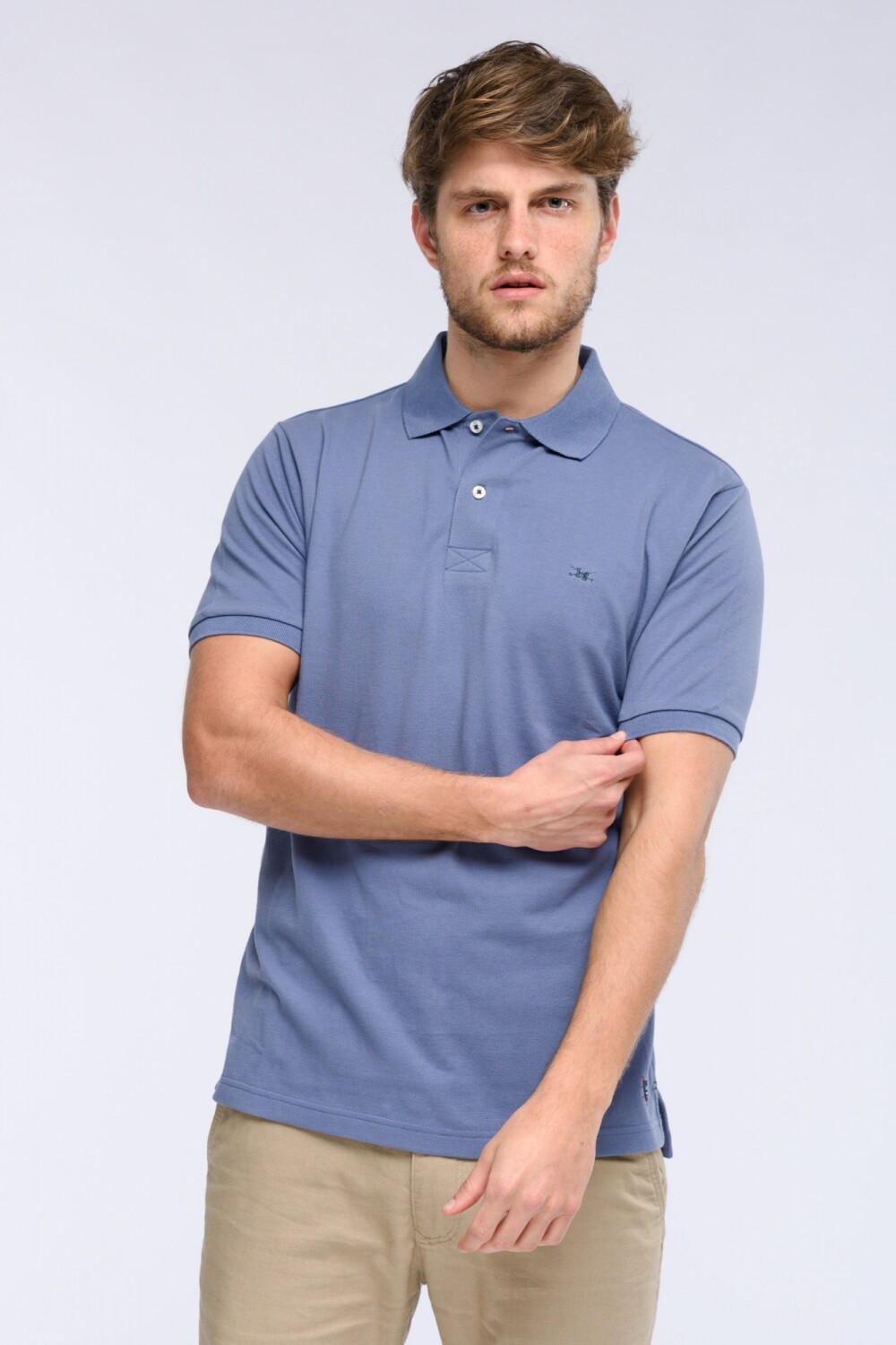 Remera polo pique lisa Piedra