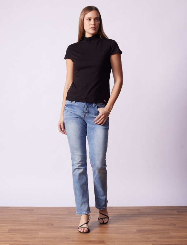 Remera Modal NEGRO