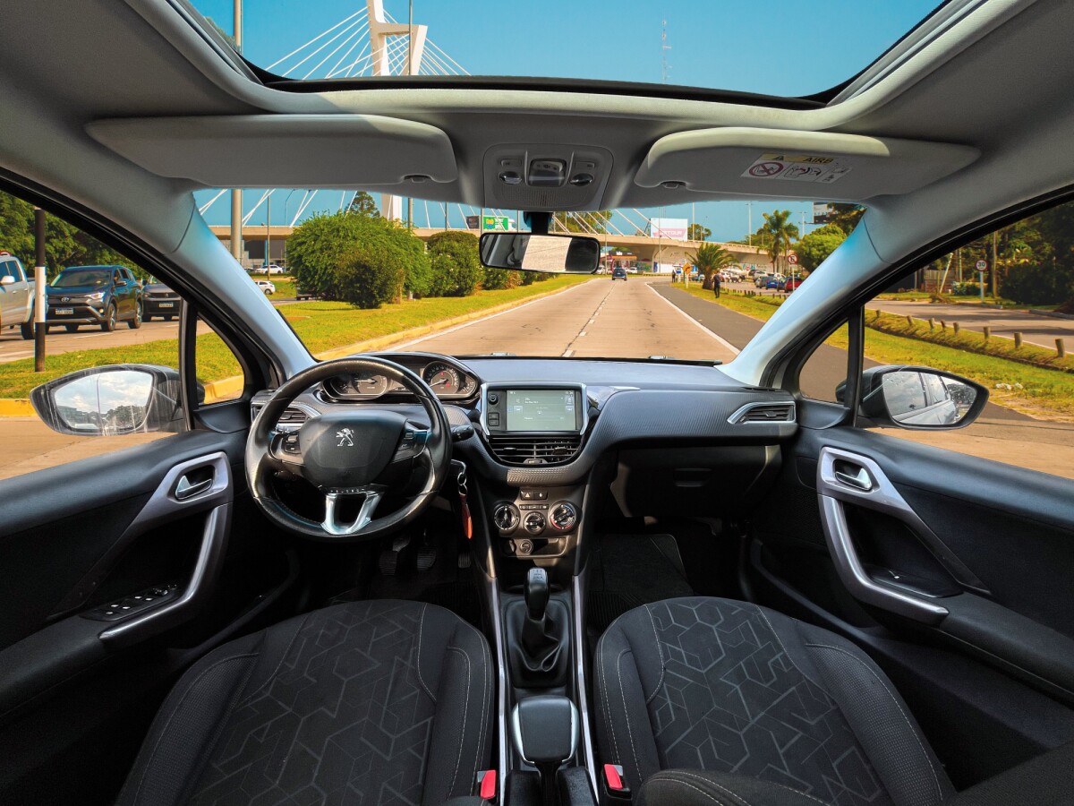 Peugeot 2008 Active 1.2 Extra Full | Permuta / Financia Peugeot 2008 Active 1.2 Extra Full | Permuta / Financia