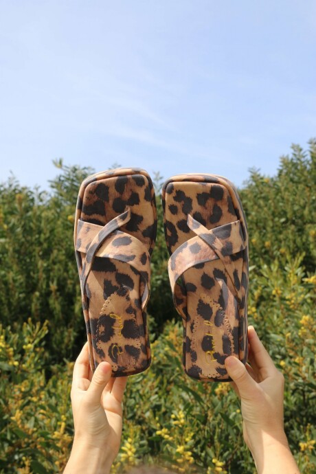 Sandalias Iara Animal Print Sandalias Iara Animal Print