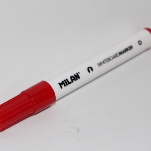 MARCADOR MILAN PARA PIZARRA COLOR ROJO MARCADOR MILAN PARA PIZARRA COLOR ROJO