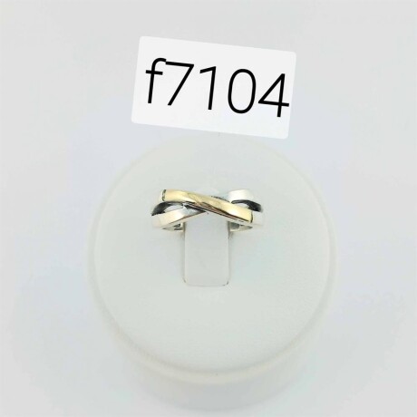 Anillo de plata 925 con double de oro 18k. Anillo de plata 925 con double de oro 18k.