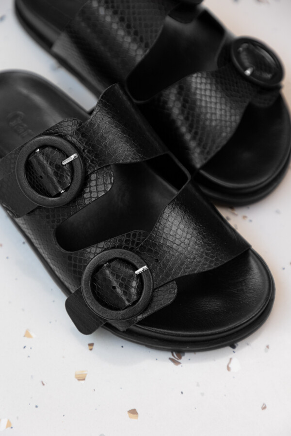 Sandalia con hebillas Rumba Negro