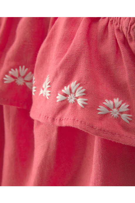 Set dos piezas de lino, short marfil y musculosa coral Set dos piezas de lino, short marfil y musculosa coral