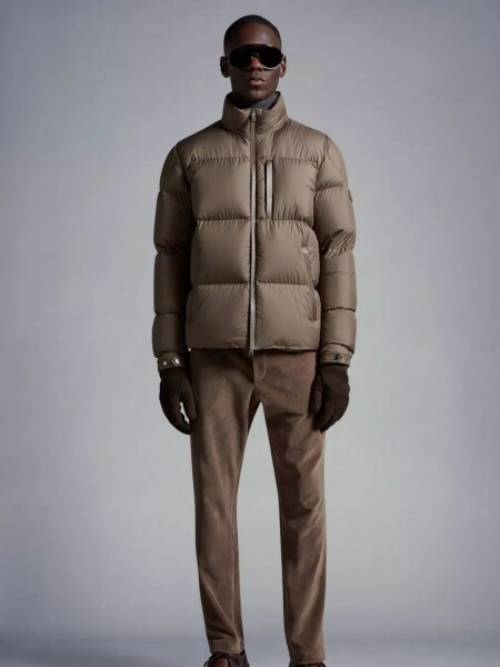 Moncler -Chaqueta con capucha oculta rellena de plumas, BESBRE Marrón