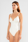 AME ONE PIECE Snake Ivory