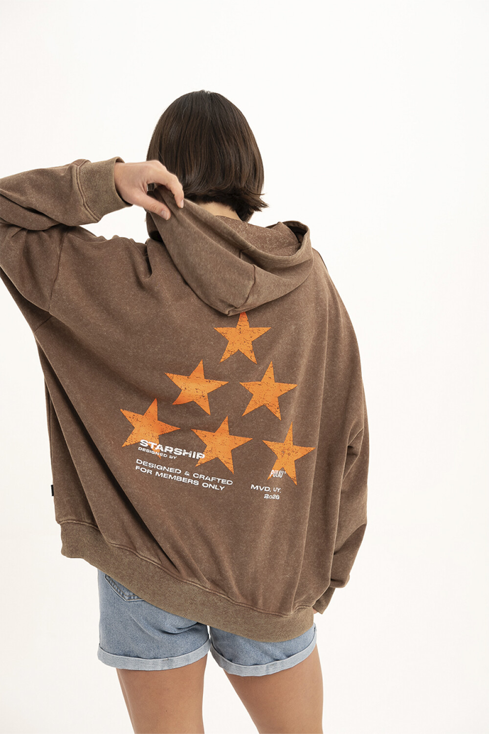 Canguro Pulau Starship Marrón