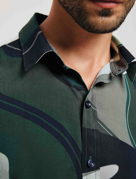 CAMISA ESTAMPADA MODELO COMFORT VERDE