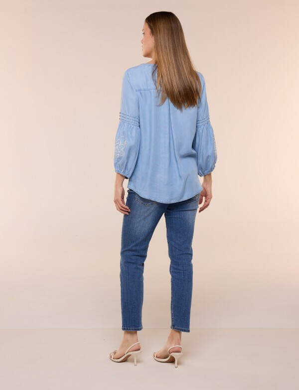 Blusa De Tencel Bordada Con Escote Cuadrado JEAN