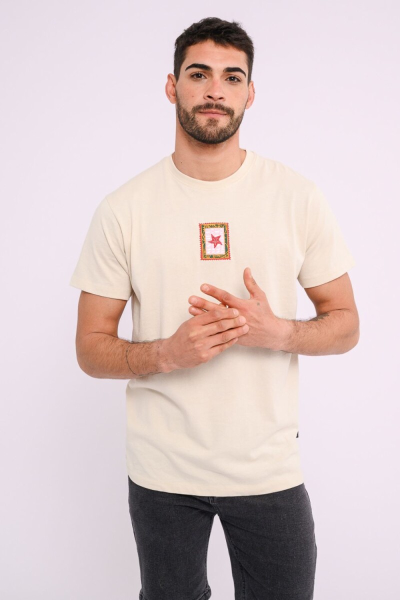 Remera estamapda Crudo