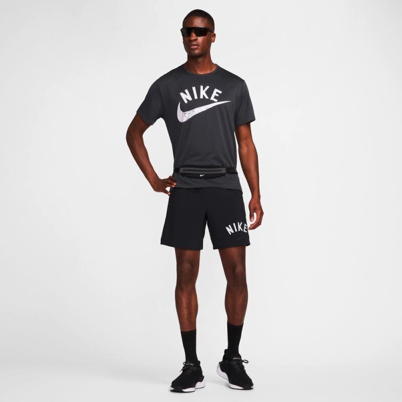 Remera Nike Dri-Fit Miler Swoosh Top de Hombre Negro