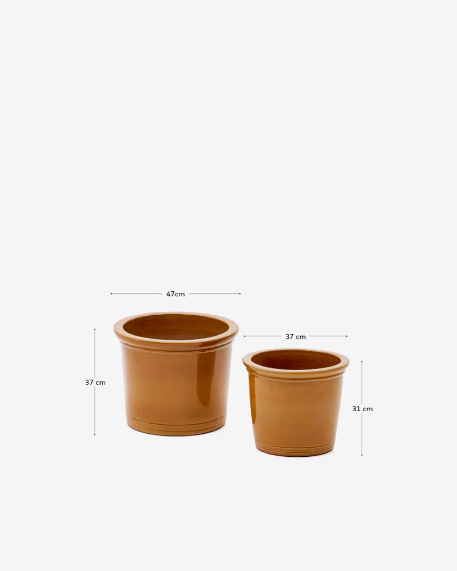 Set de 2 maceteros Presili de cerámica con acabado mostaza esmaltada Ø 37 / 47 cm Set de 2 maceteros Presili de cerámica con acabado mostaza esmaltada Ø 37 / 47 cm