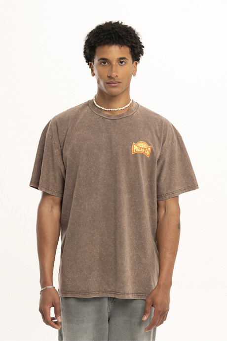 Remera Pulau WW Marrón