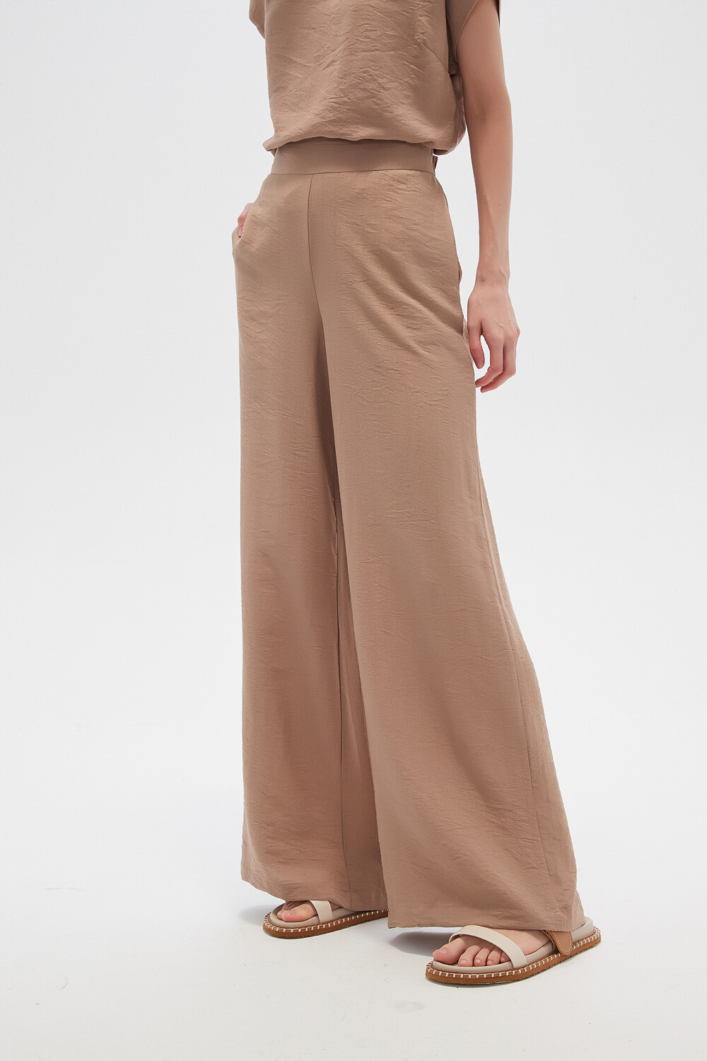 Pantalon Dilna Beige Oscuro