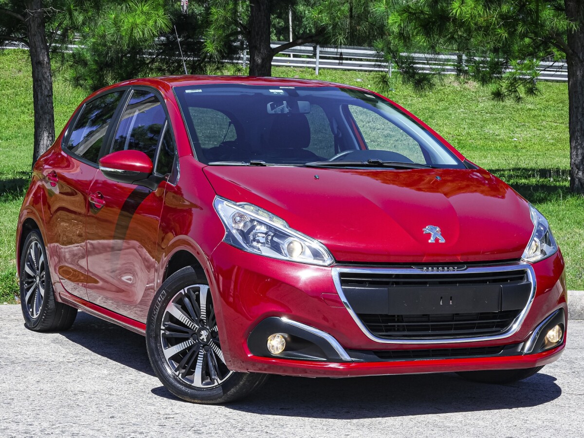 Peugeot 208 Active 1.2 Extra Full | Permuta / Financia Peugeot 208 Active 1.2 Extra Full | Permuta / Financia