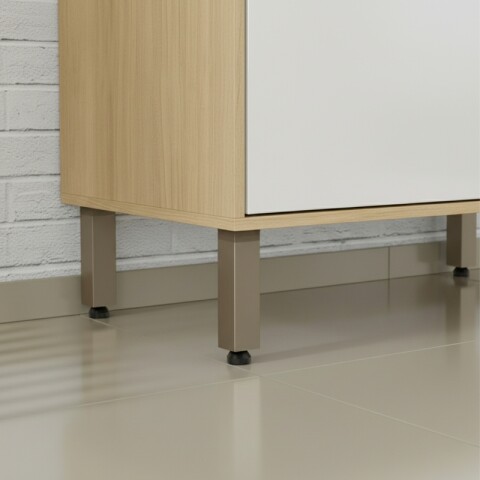 Bajo Mesada Linea Gloria 80 cm 2 Puertas y 1 Estante con Tapa - Castaño / Off White Bajo Mesada Linea Gloria 80 cm 2 Puertas y 1 Estante con Tapa - Castaño / Off White