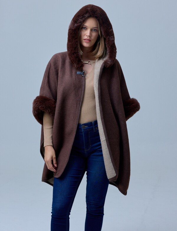 Ruana Capucha Faux Fur MARRON