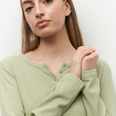 REMERA CORAL Verde Oliva