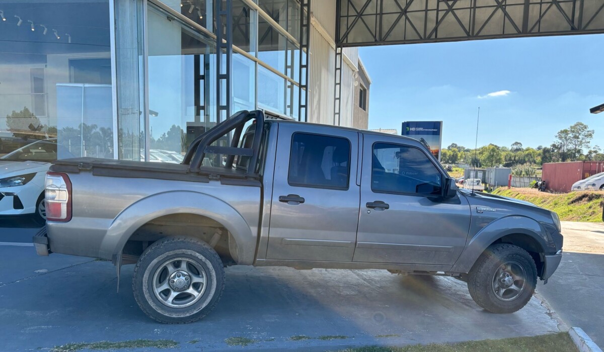 Ford Ranger XLT 2,3 Nafta 4x2 - 2011 Ford Ranger XLT 2,3 Nafta 4x2 - 2011