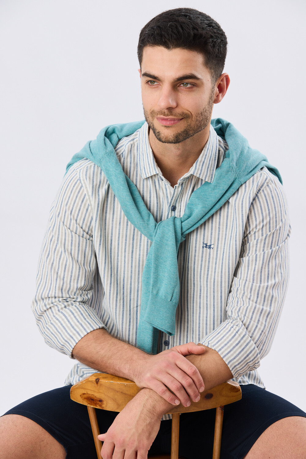 CAMISA RAYADA DE LINO Verde