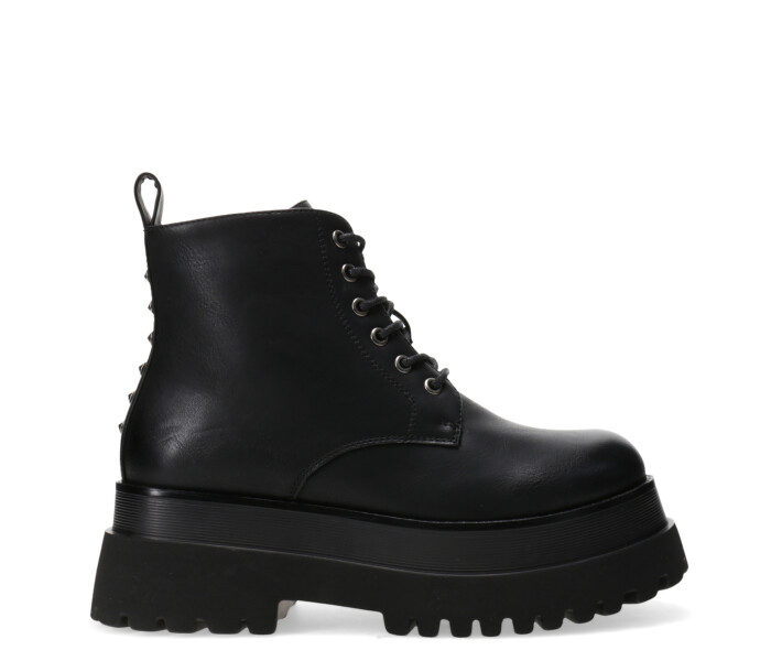 Bota CAIRO acordonada con tachas Black