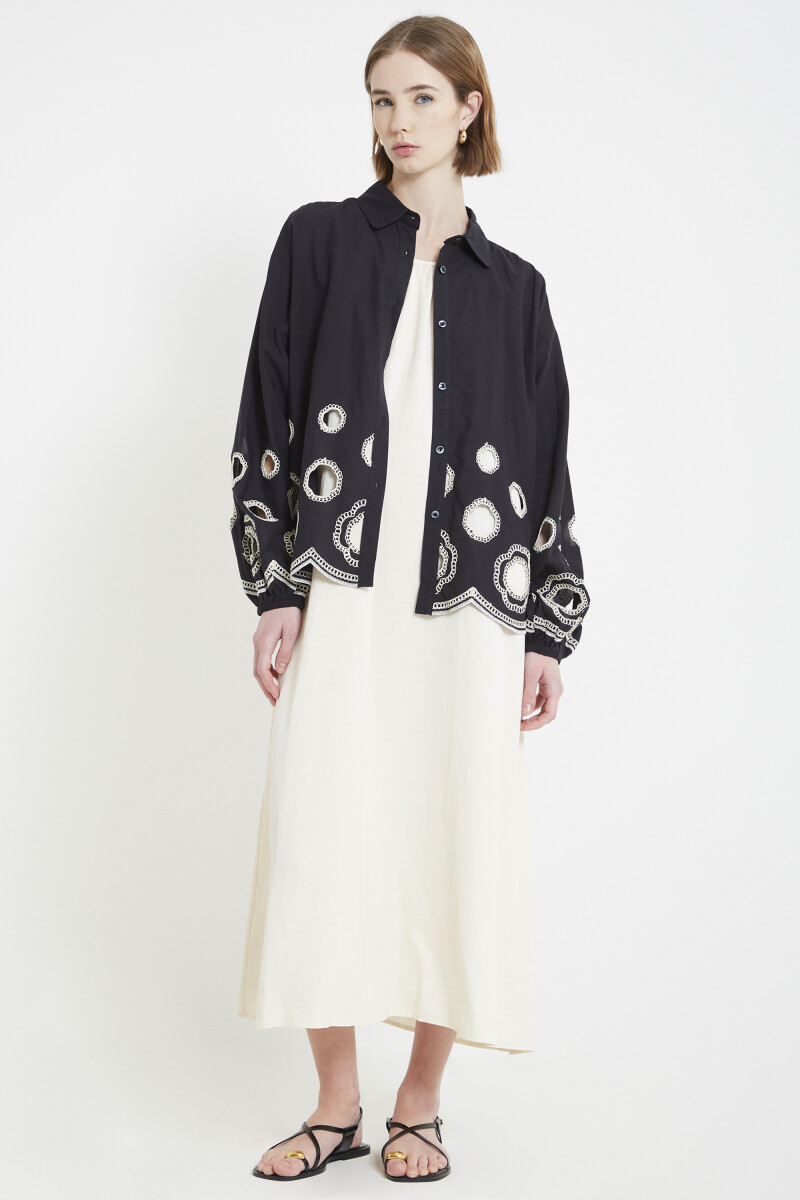 Camisa bordada Negro