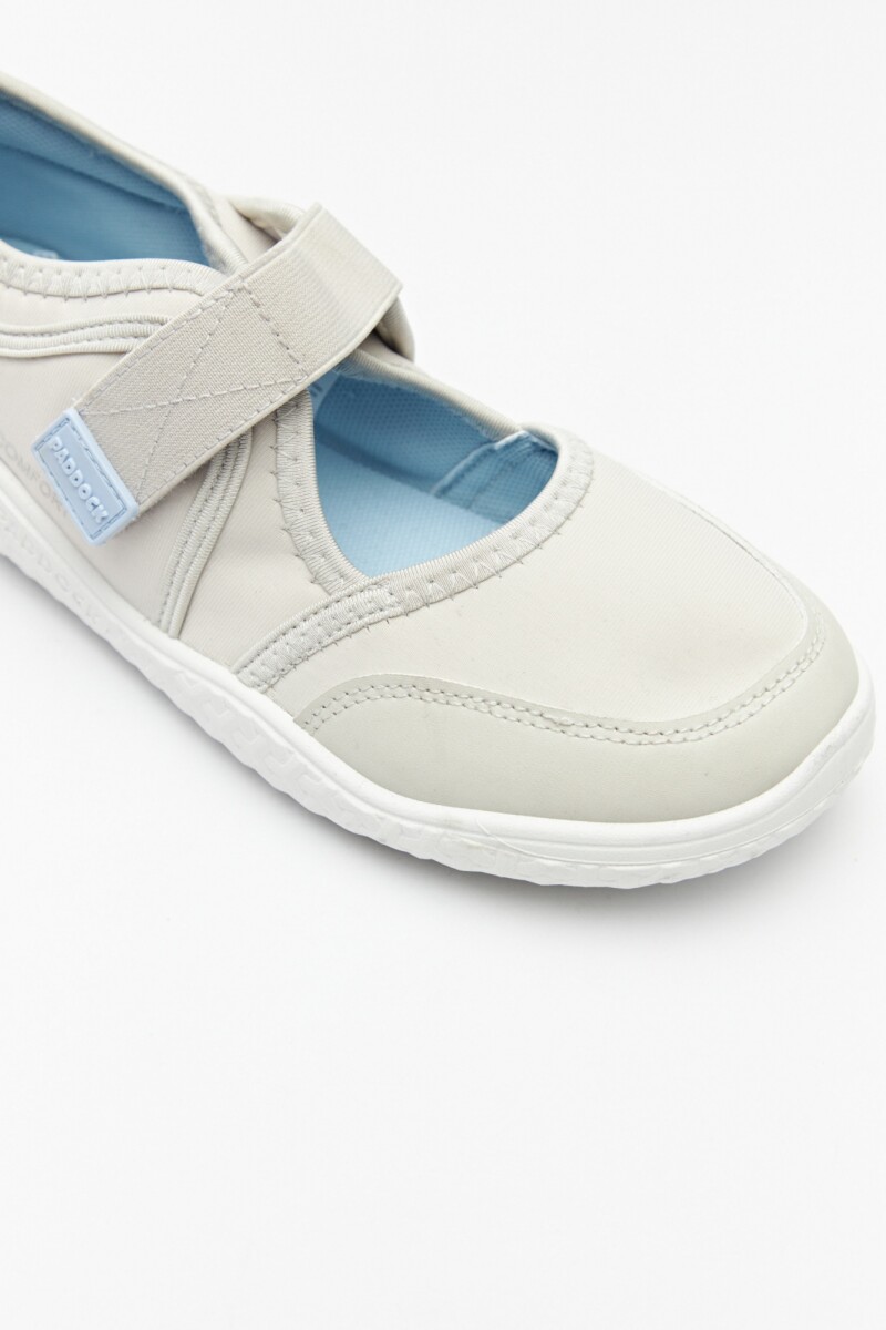 ZAPATILLA COMFINA Gris Claro