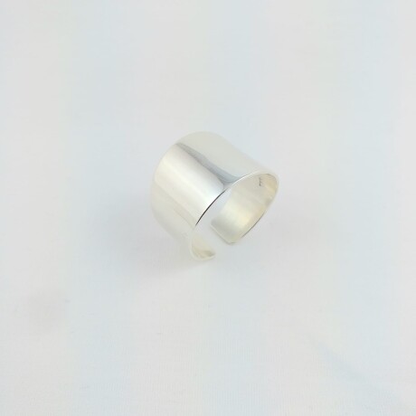 Anillo hecho a mano de plata 925 liso , ancho superior 14mm. Anillo hecho a mano de plata 925 liso , ancho superior 14mm.