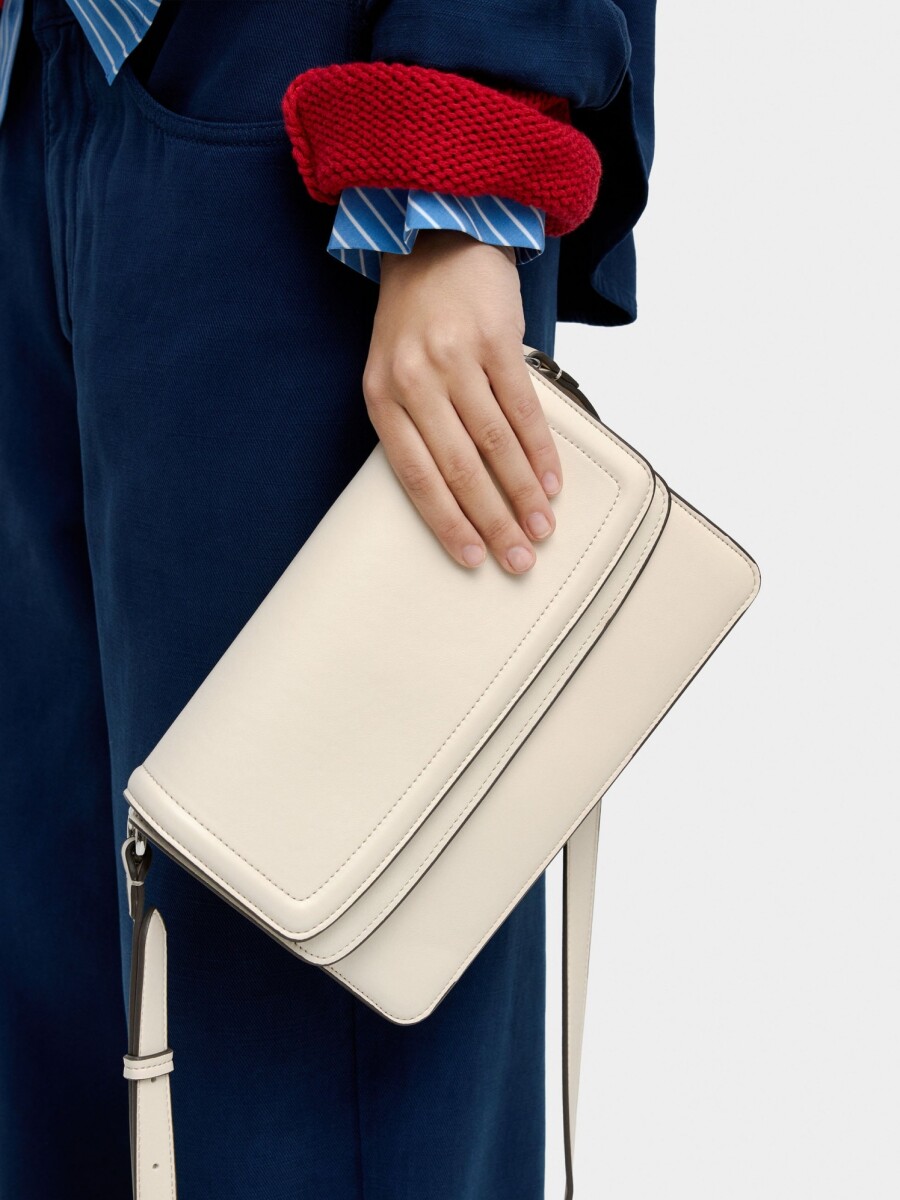 Bolso Bandolera Con Solapa Doble crudo