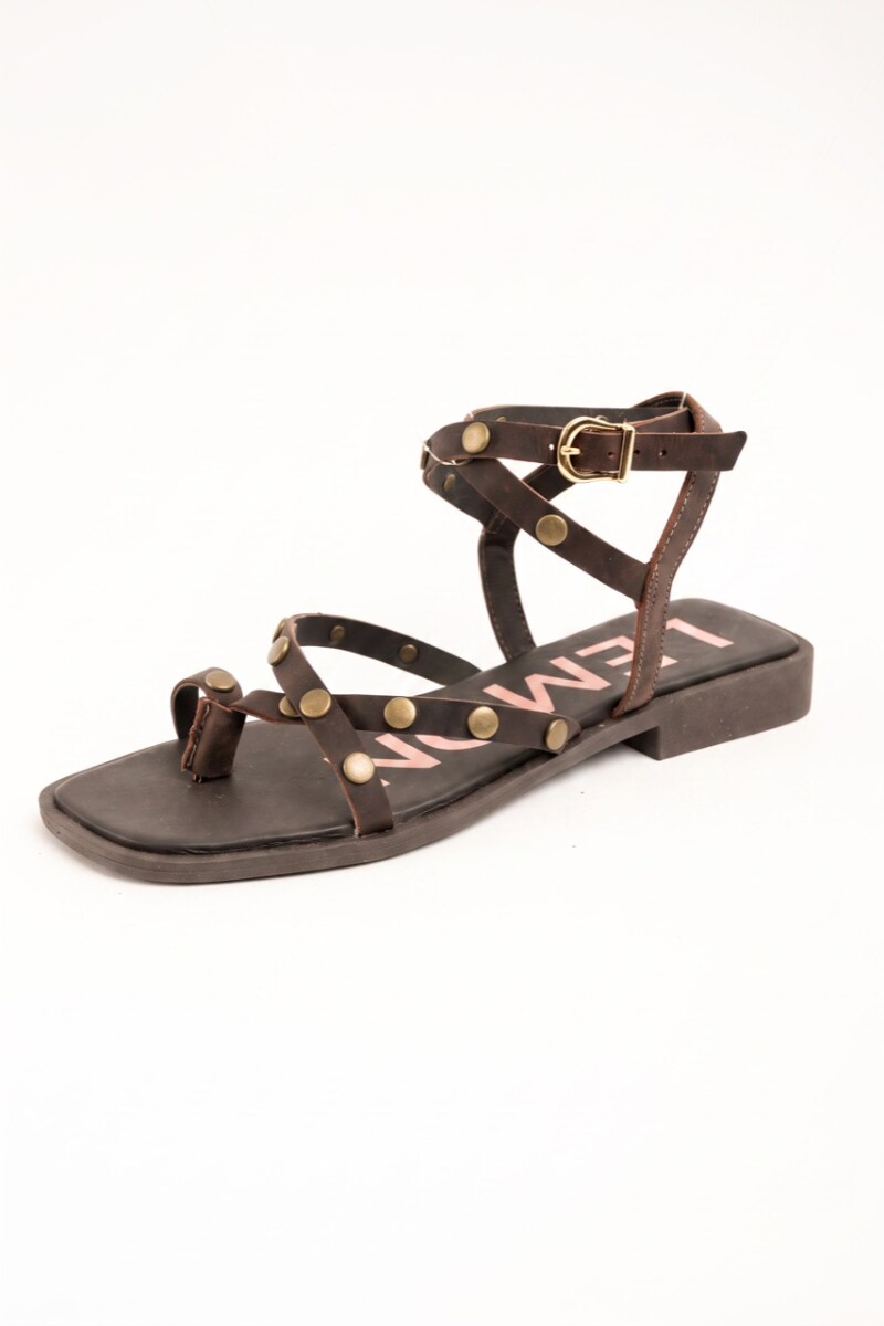 Sandalia Tobillera Con Tachas Chocolate