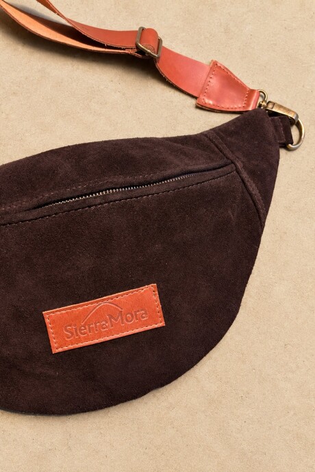 Leather Fanny Pack Gamuza Chocolate Oscuro