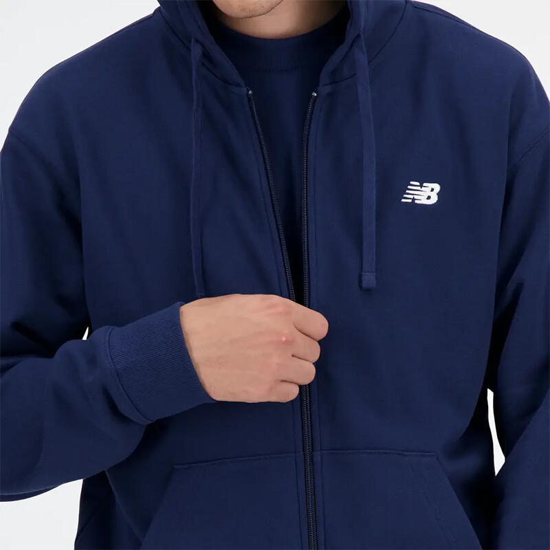 Campera New Balance Essentials Logo Azul