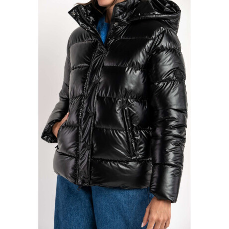 Campera Engomada Water Repellent Negro