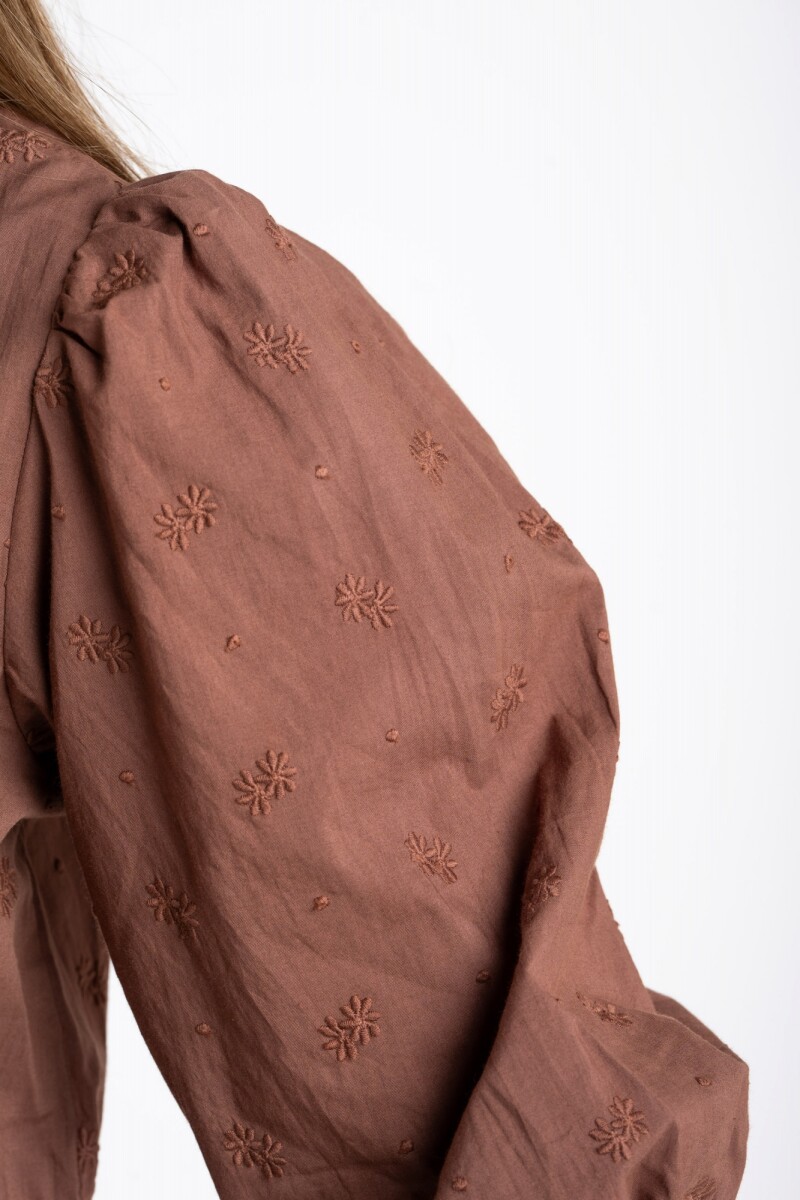 Blusa Broderie Mocha