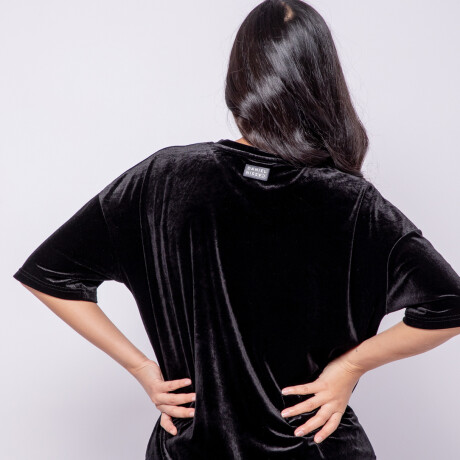 REMERA VARSOVIA Negro